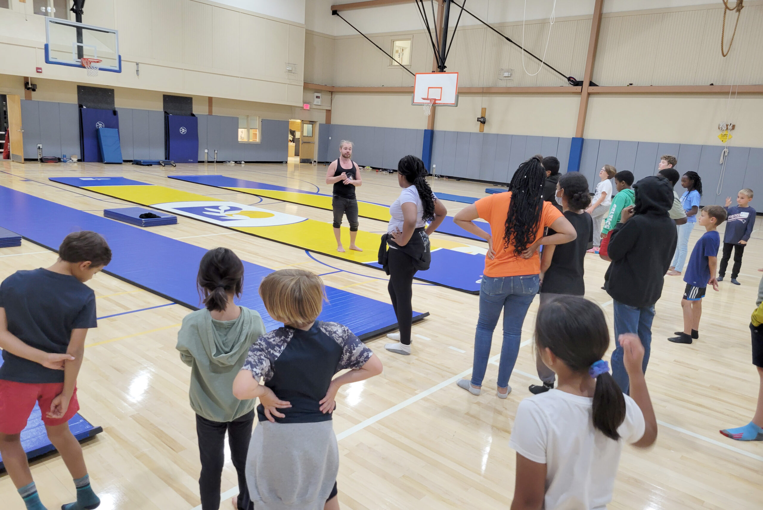 BDS Auxiliary News 10.13.22Scoop Student illustration of a car